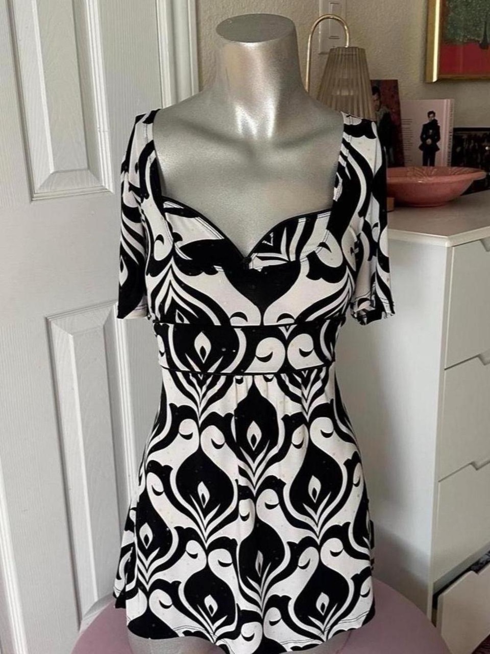 Y2K Charlotte Russe Black & White Geometric Boho Pattern Sequin Top